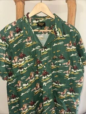 NWOT Seager Cowboy Button Down Camp Shirt